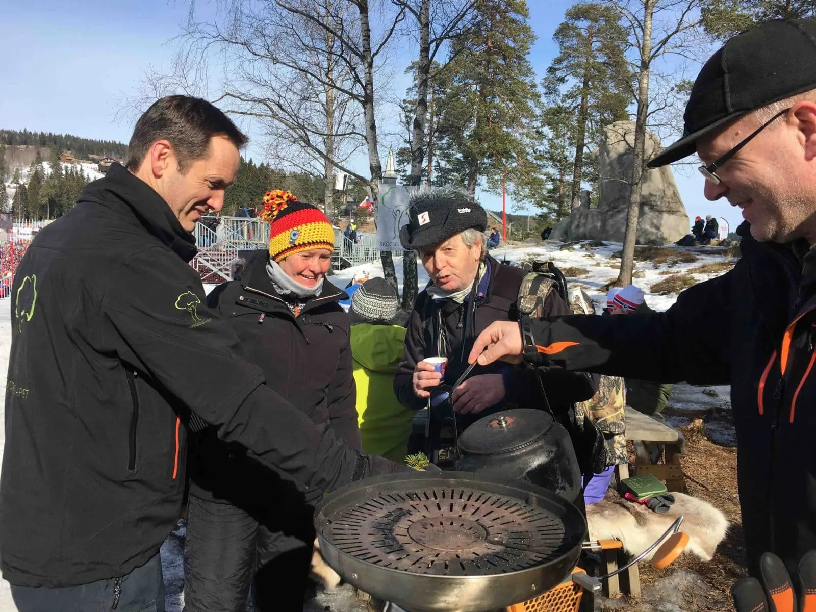 Skirenn og folkefest i Holmenkollen nasjonalanlegg